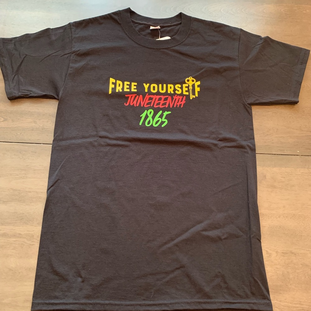 Black , Gold , Red , and Green t-shirts - Picture 2 of 3